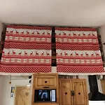 Les Fontanilles Odeillo 60 Wifi & Parking Gratuit Expose Plein Sud & Plein Pied , Draps & Serviettes De Toilettes Non Inclus, Sabanas Y Toallas No Incluidos Chalé *