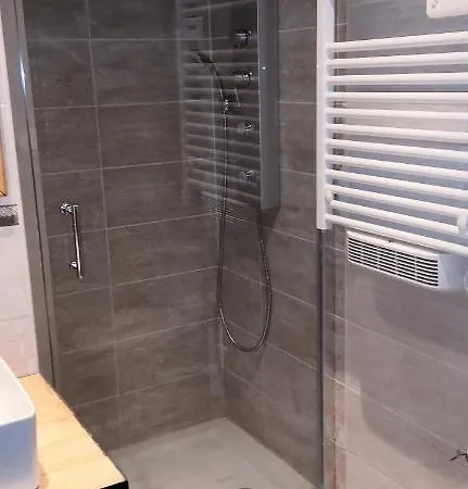 Les Fontanilles Odeillo 60 Wifi & Parking Gratuit Expose Plein Sud & Plein Pied , Draps & Serviettes De Toilettes Non Inclus, Sabanas Y Toallas No Incluidos * Font-Romeu-Odeillo-Via