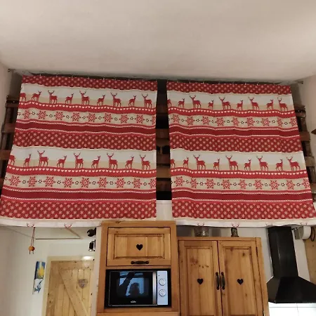 Les Fontanilles Odeillo 60 Wifi & Parking Gratuit Expose Plein Sud & Plein Pied , Draps & Serviettes De Toilettes Non Inclus, Sabanas Y Toallas No Incluidos 샬레 *
