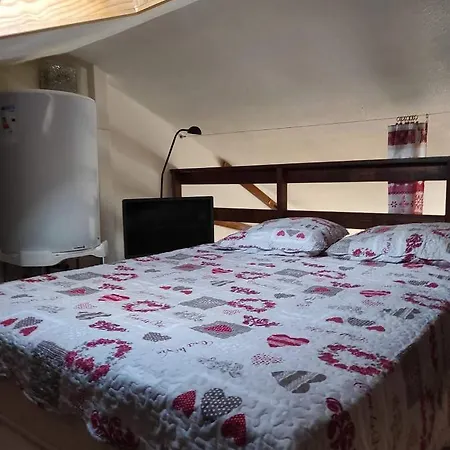 Les Fontanilles Odeillo 60 Wifi & Parking Gratuit Expose Plein Sud & Plein Pied , Draps & Serviettes De Toilettes Non Inclus, Sabanas Y Toallas No Incluidos Alpehytte