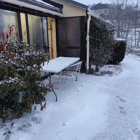 Domek alpejski Les Fontanilles Odeillo 60 Wifi & Parking Gratuit Expose Plein Sud & Plein Pied , Draps & Serviettes De Toilettes Non Inclus, Sabanas Y Toallas No Incluidos Font-Romeu-Odeillo-Via