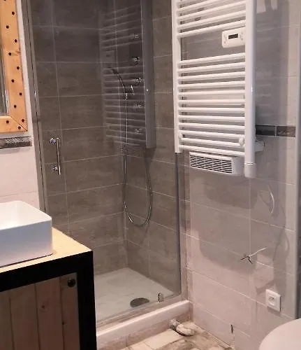 Dağ evi Les Fontanilles Odeillo 60 Wifi & Parking Gratuit Expose Plein Sud & Plein Pied , Draps & Serviettes De Toilettes Non Inclus, Sabanas Y Toallas No Incluidos Font-Romeu-Odeillo-Via