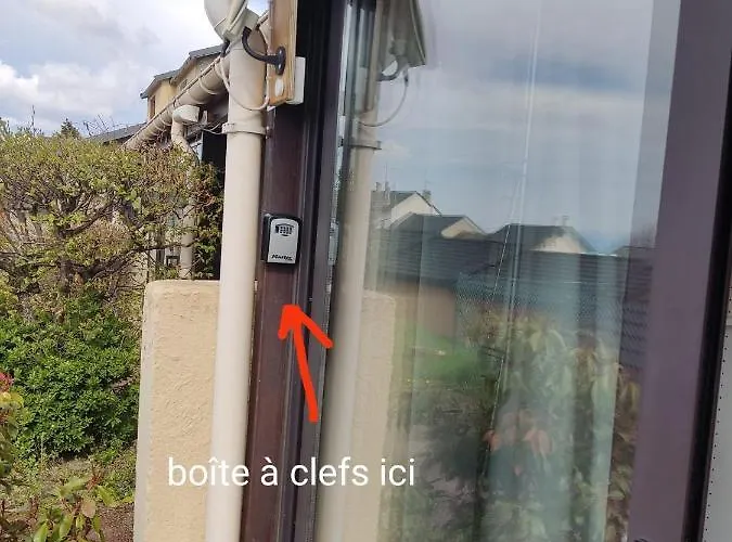 Dağ evi Les Fontanilles Odeillo 60 Wifi & Parking Gratuit Expose Plein Sud & Plein Pied , Draps & Serviettes De Toilettes Non Inclus, Sabanas Y Toallas No Incluidos