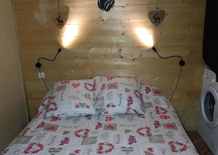 Dağ evi Les Fontanilles Odeillo 60 Wifi & Parking Gratuit Expose Plein Sud & Plein Pied , Draps & Serviettes De Toilettes Non Inclus, Sabanas Y Toallas No Incluidos *
