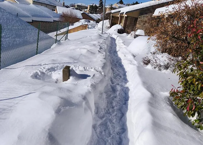 Dağ evi Les Fontanilles Odeillo 60 Wifi & Parking Gratuit Expose Plein Sud & Plein Pied , Draps & Serviettes De Toilettes Non Inclus, Sabanas Y Toallas No Incluidos Font-Romeu-Odeillo-Via
